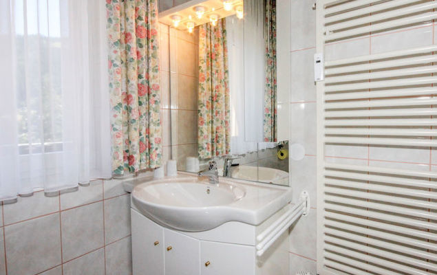 Claudia Top 7 - Photo 8