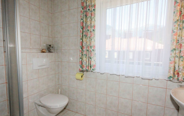 Claudia Top 7 - Photo 9