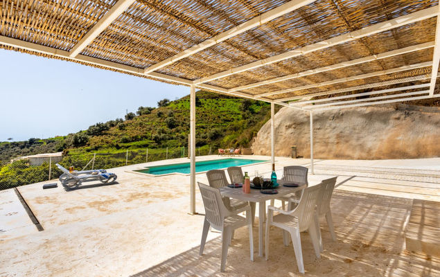 Las Vistas - Photo 1