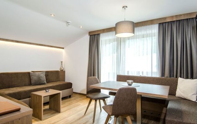 Top 6 (Panorama) - Photo 3