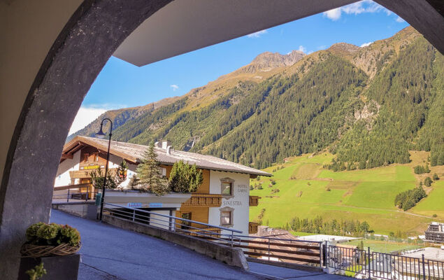 Top 6 (Panorama) - Photo 5