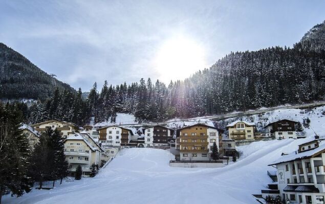 Top 6 (Panorama) - Photo 28